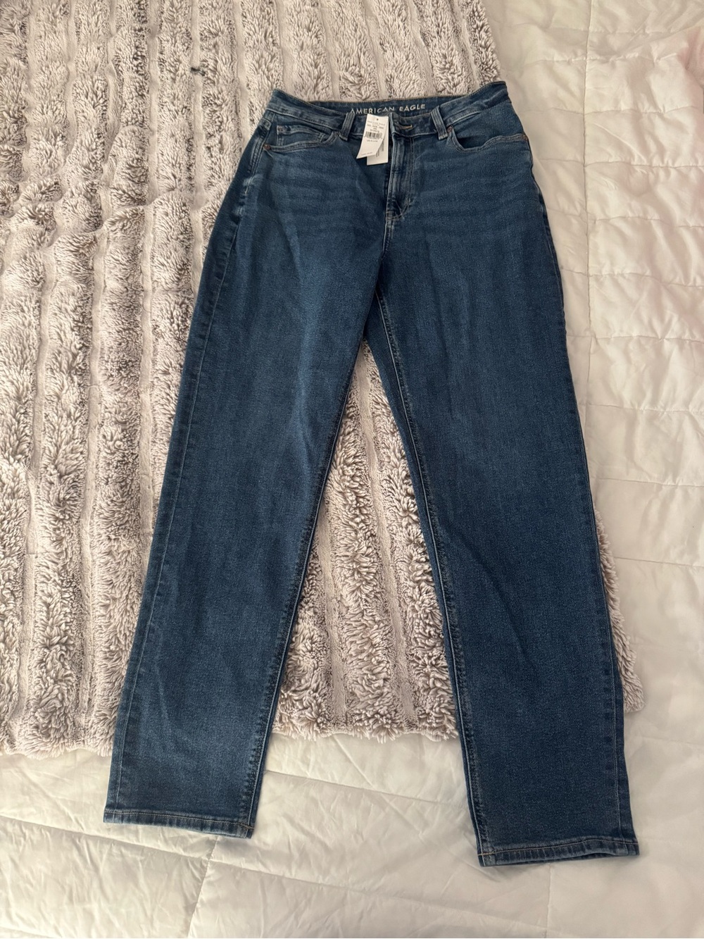 American Eagle Outfitters Mom Jean
